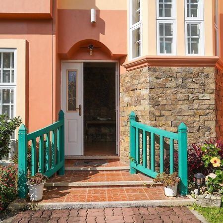 Charming Tagaytay Vacation Home Tagaytay City Exterior photo