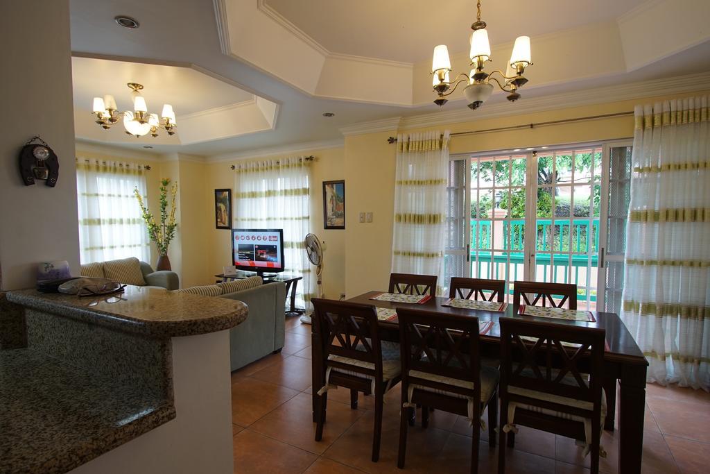 Charming Tagaytay Vacation Home Tagaytay City Exterior photo
