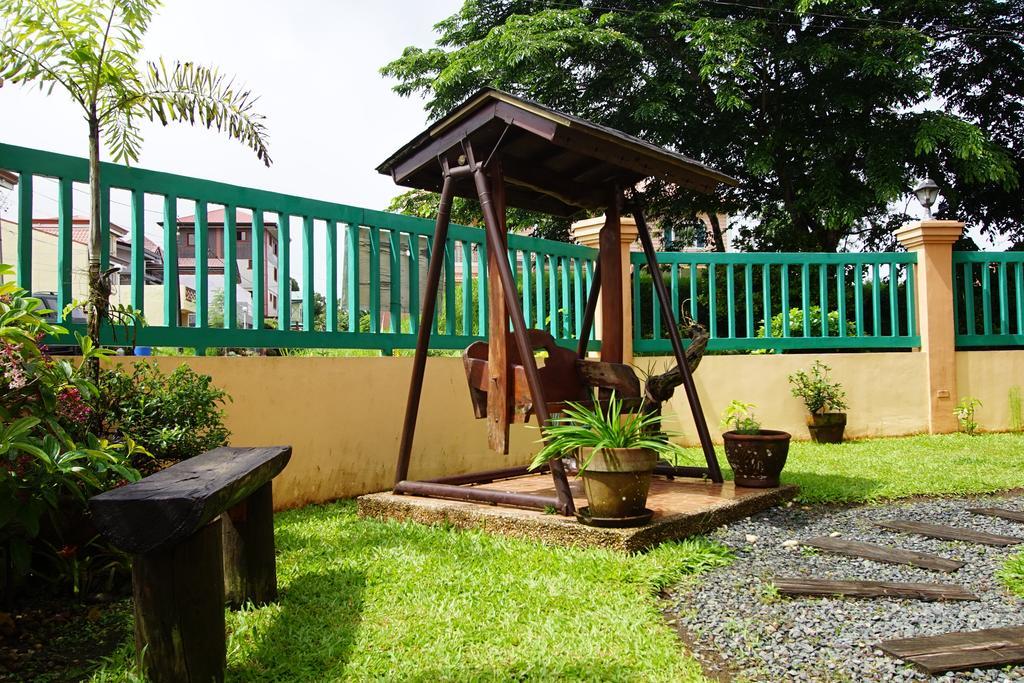 Charming Tagaytay Vacation Home Tagaytay City Exterior photo